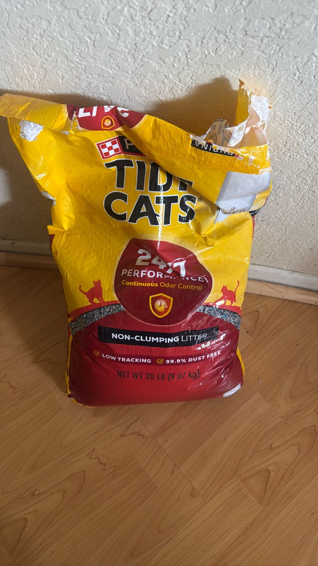 20 pound litter box gravel  FREE