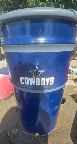 Cowboys metal canister