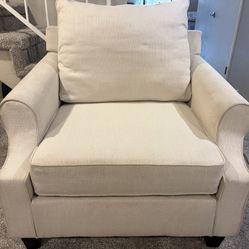 Upholstery Over Size Chair
