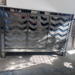 Mirrored Cabinet/ Sideboard 