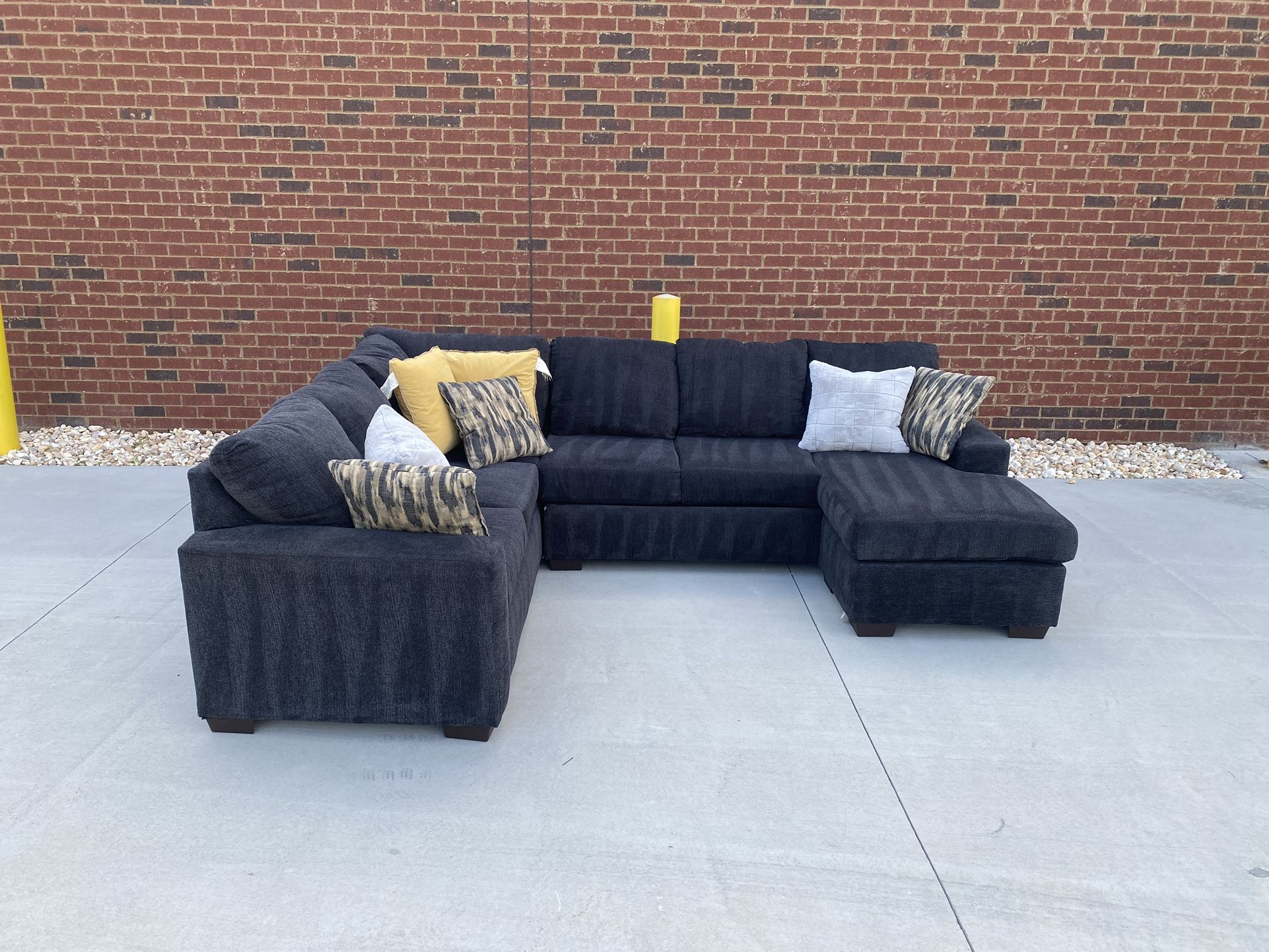Navy Blue Sectional Sofa Couch *FREE DELIVERY!!๐*