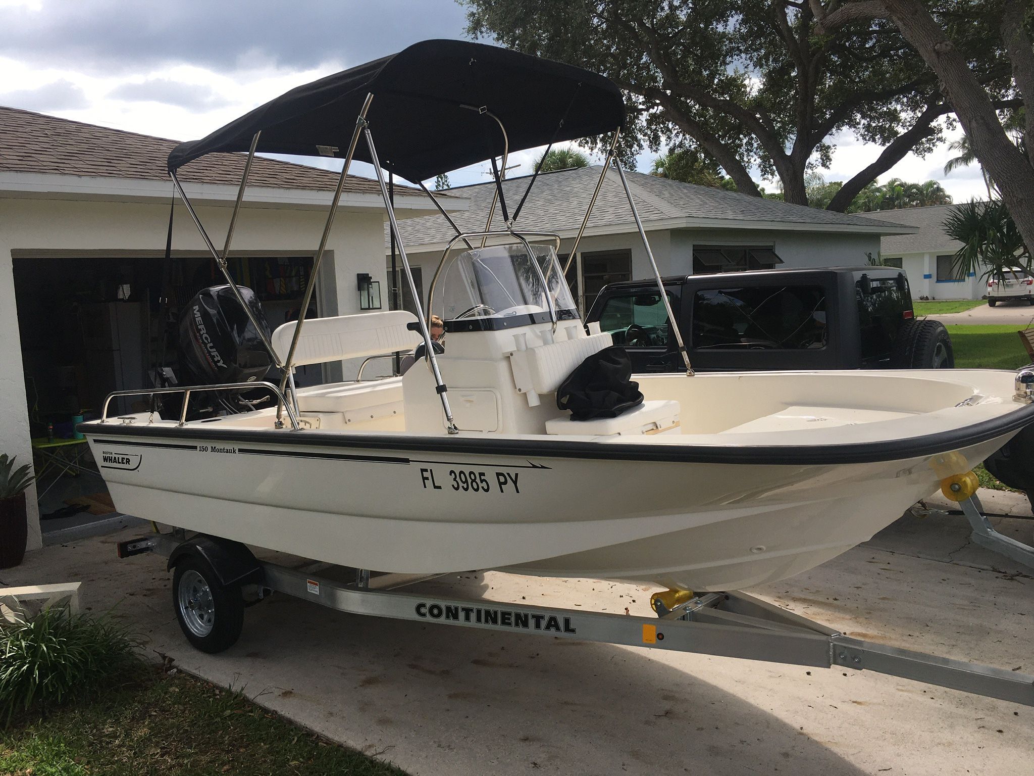 2015 Boston Whaler Montauk