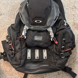 Oakley Tactical Field Gear Men's Backpack  