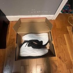 Air Jordan’s 10 retro “I’m back”