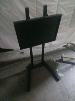Folding table