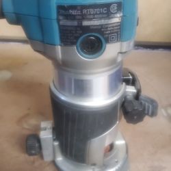 Makita Compact Router 
