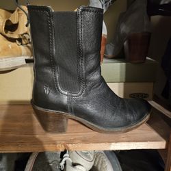 Frye Sabrina Chelsea Women's Boots 