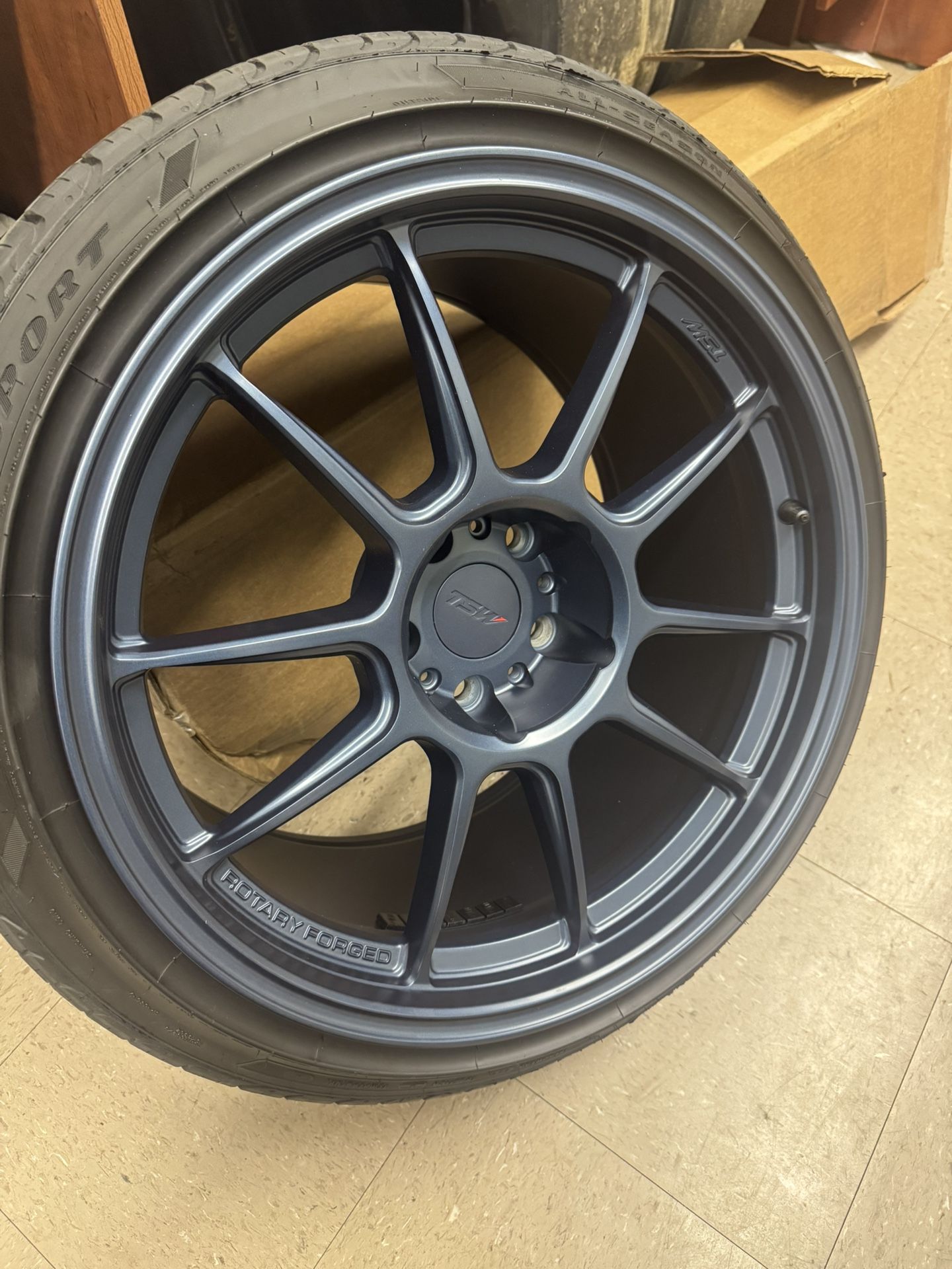 18x10.5 TSW IMATRA 5x114.3