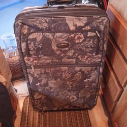 New Jaguar 3peice Luggage & Oscar Del Durante Luggage Three Piece