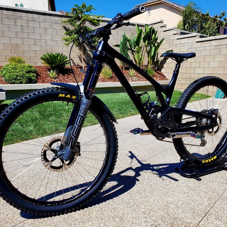 2022 Evil Offering Large Mountain Bike 