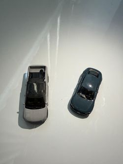 Small hot wheels cars