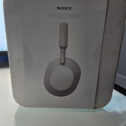 New Sony Headphones WH-1000XM5 White