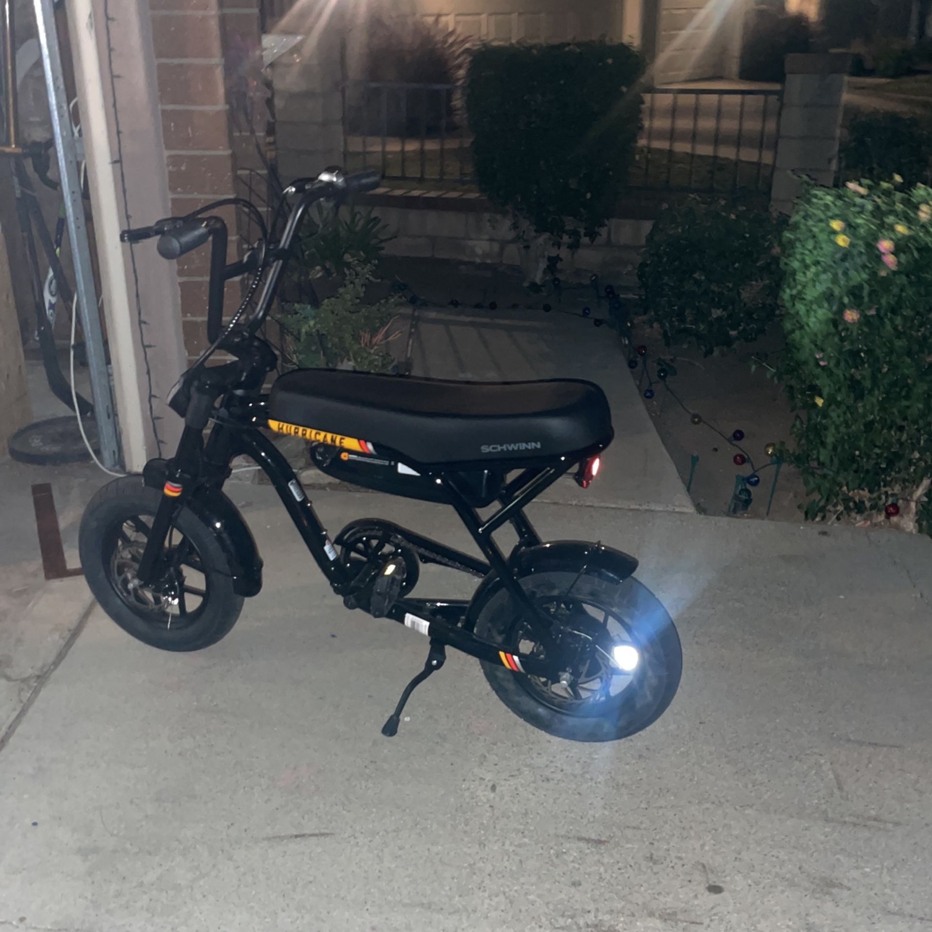 Hurricane Shwine Ebike