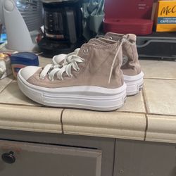 Converse Unisex Chuck Tailor Allstar Move  Higt Canvas  Us Size 3