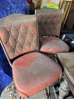 2 Vintage Chairs With Swivel