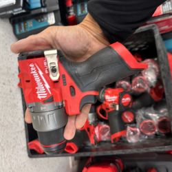 Milwaukee M12 Fuel Hammer Drill 