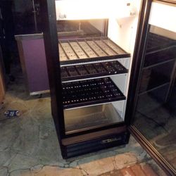 COMMERCIAL TRUE DOUBLE DOOR GLASS REFRIGERATOR 