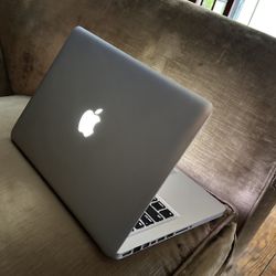Apple MacBook Pro 13” Core I5/8GB/256GB SSD $140