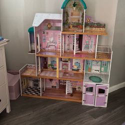 Barbie House