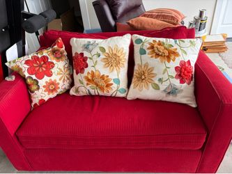 Love seat