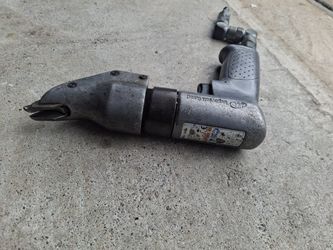 vendo tijera de aire usada enbuen  estado $80