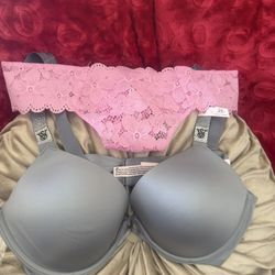 Victoria Secret Set Size 38C Thong Size Medium 