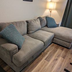 "L" Sectional Couch Sofa w/ Chaise (Ashley Home Store)