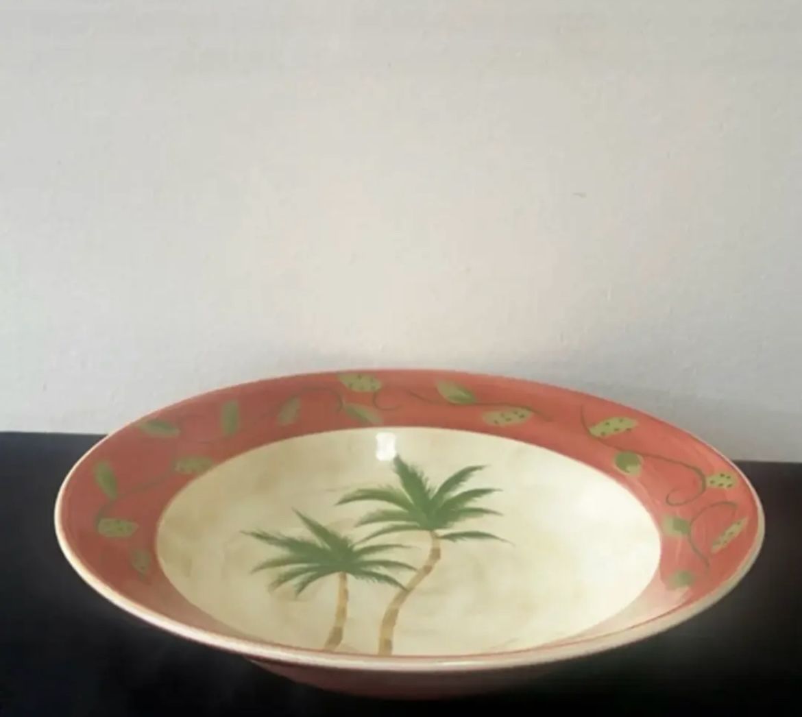 Serving bowl