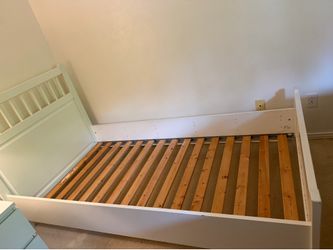 Junior bed