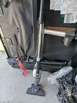 Black stick Vacuum
