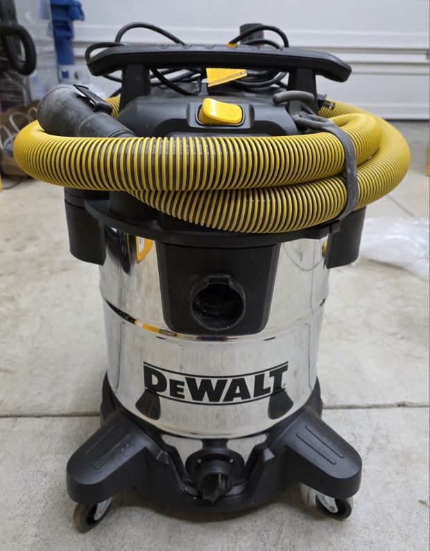 DeWALT DXV10SA 10 gal. Stainless-steel Wet/Dry Vacuum