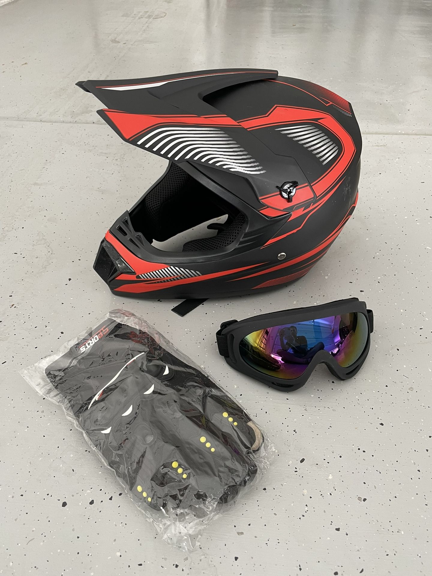 MTB BMX Helmet, Gloves, & Goggles - Adult Medium