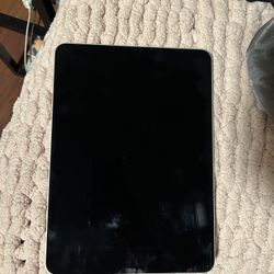 Silver Apple iPad Pro 11-inch