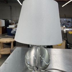 Safavieh Mable 14in Clear Globe Table Lamp