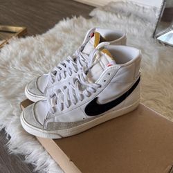 Nike Blazer 77