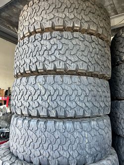 Vendo 265/65/r17 las 4 llantas Bfgoodrich por $200