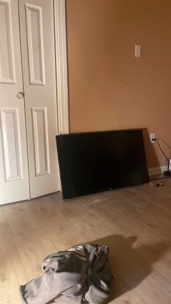 ONN TV 50in (no remote)