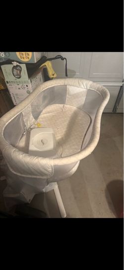 Halo bassinet