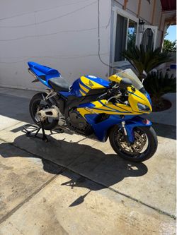 Honda cbr rr