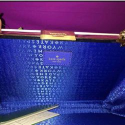 Kate Spade Beware of Sharks Emanuelle Clutch for Sale in Dallas, TX -  OfferUp