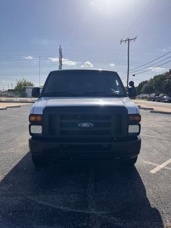 2013 Ford E-250