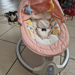 Baby swing chair (Bluetooth)