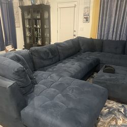 Cindy Crawford Metropolis Sectional