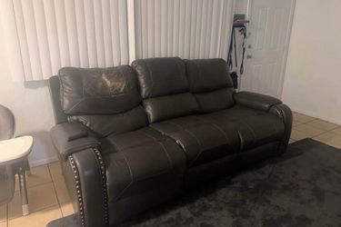 Reclining electric couch