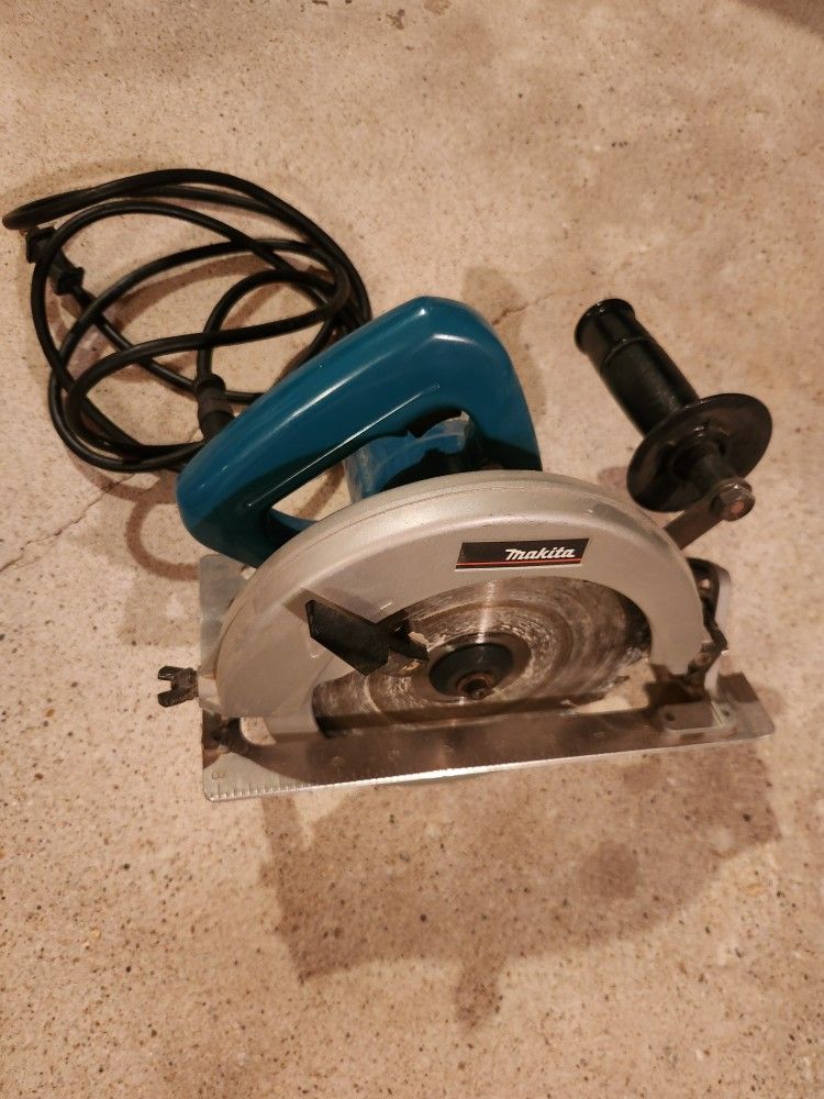 Makita Circular Saw