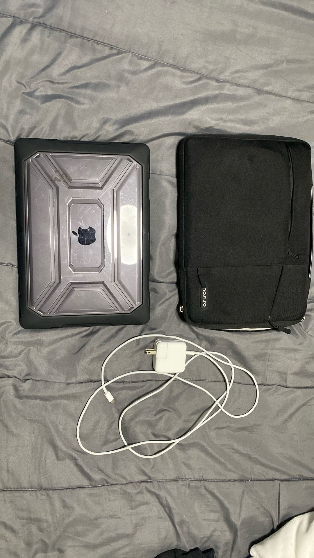 MacBook Air 8GB w/ Case And Charger