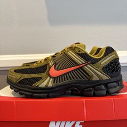 Nike Zoom Vomero 5 Premium 