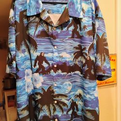 3 XL Hawaiian Big Foot Shirt