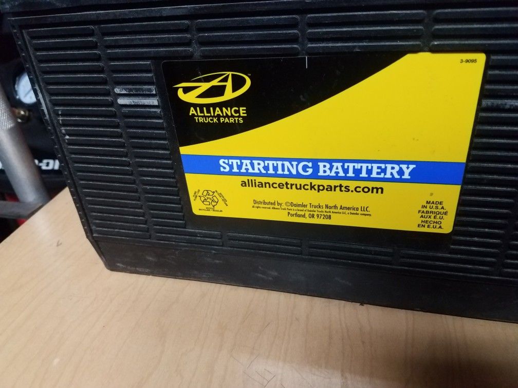 Alliance truck battery for Sale in Fontana, CA OfferUp