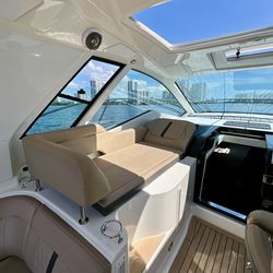 2017 Sea Ray 350 Sundancer Coupe